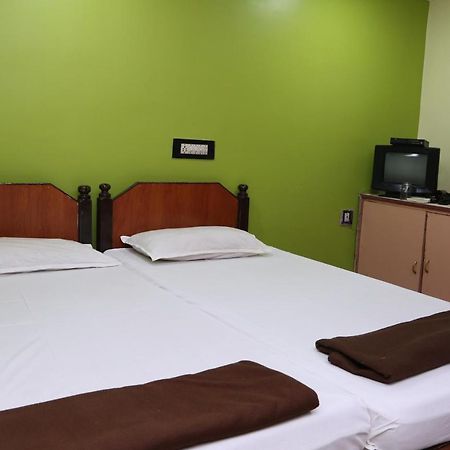Vani Lodge Visakhapatnam Bagian luar foto