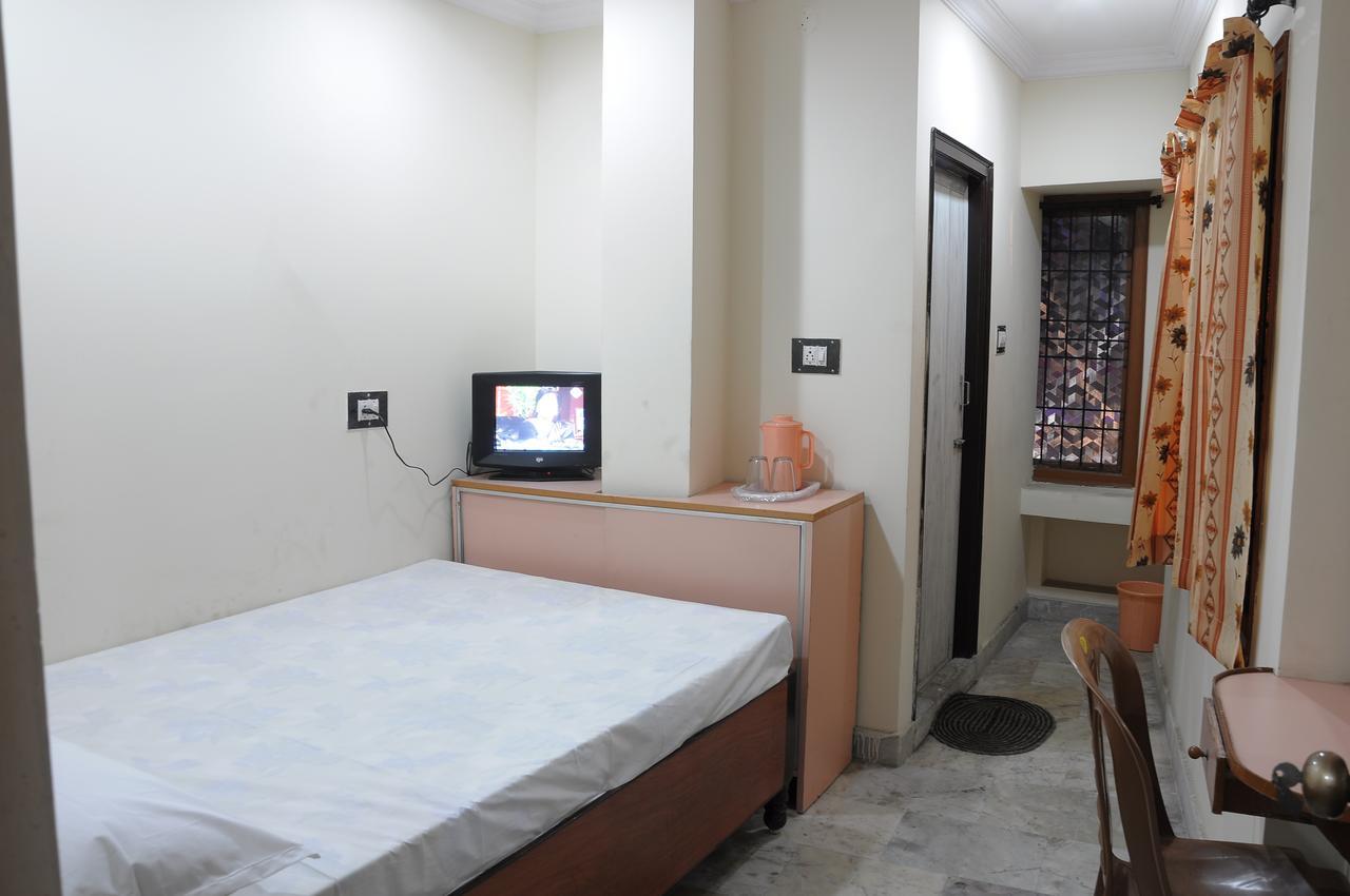 Vani Lodge Visakhapatnam Bagian luar foto