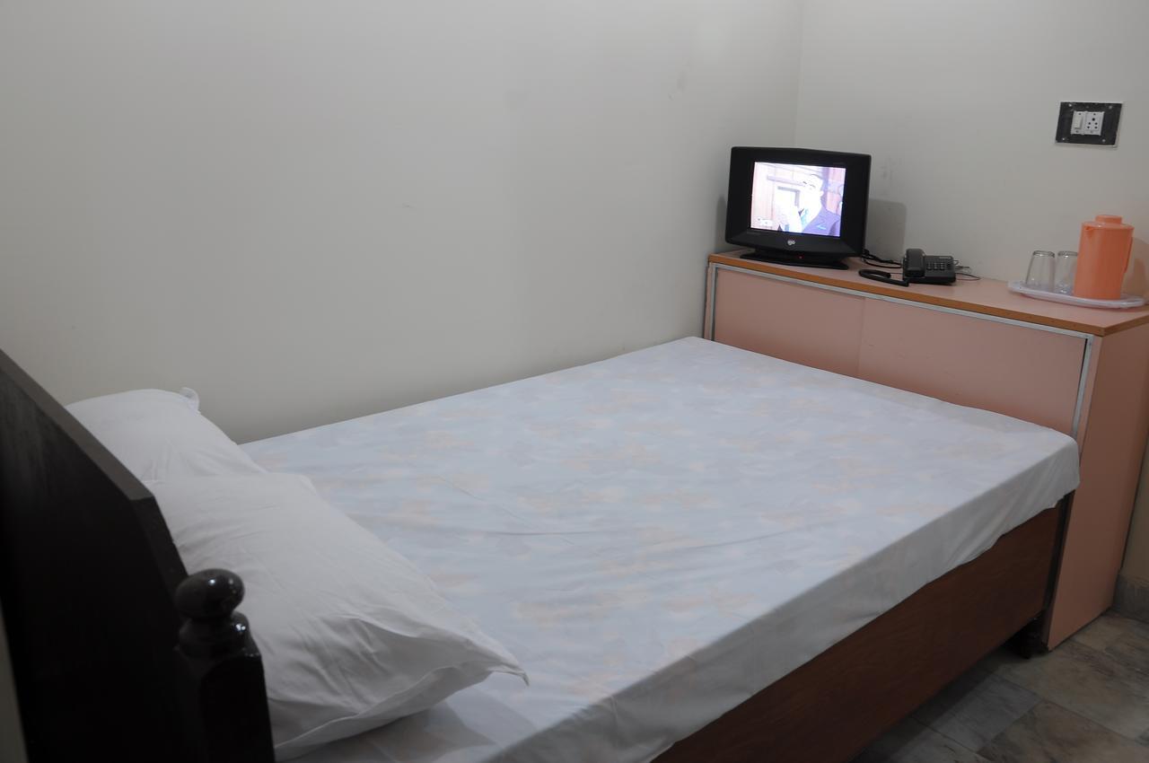 Vani Lodge Visakhapatnam Bagian luar foto